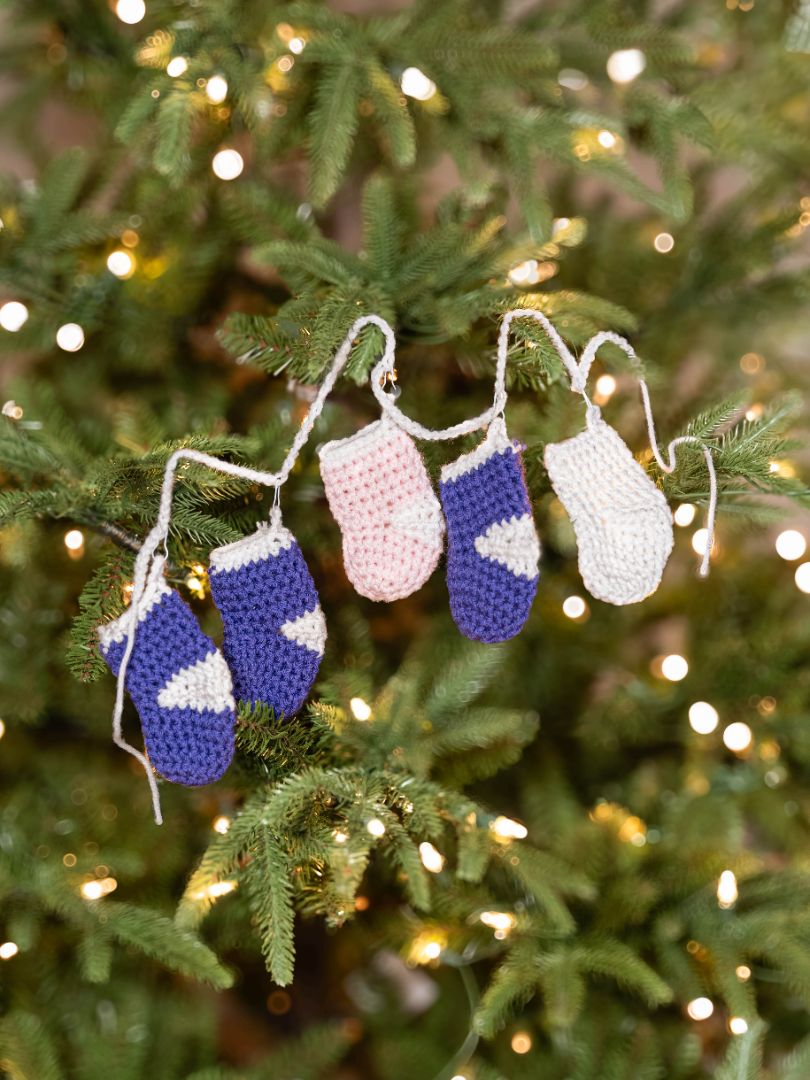 Advent Stocking Garland