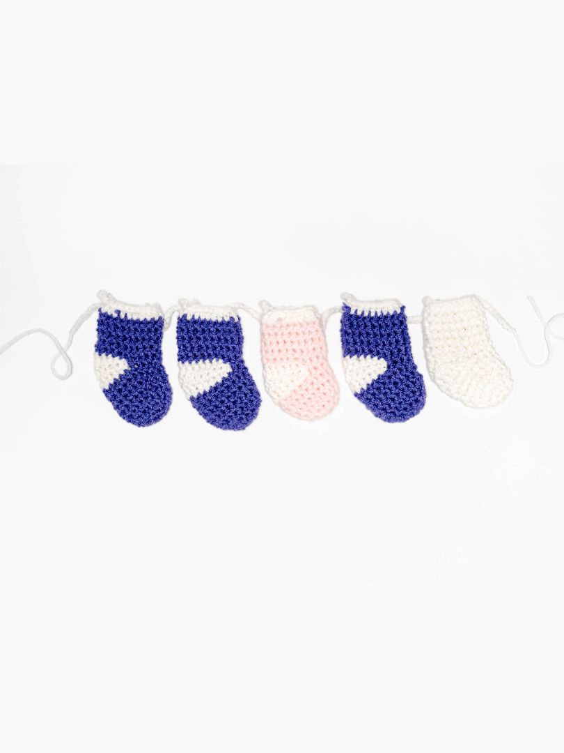 Advent Stocking Garland