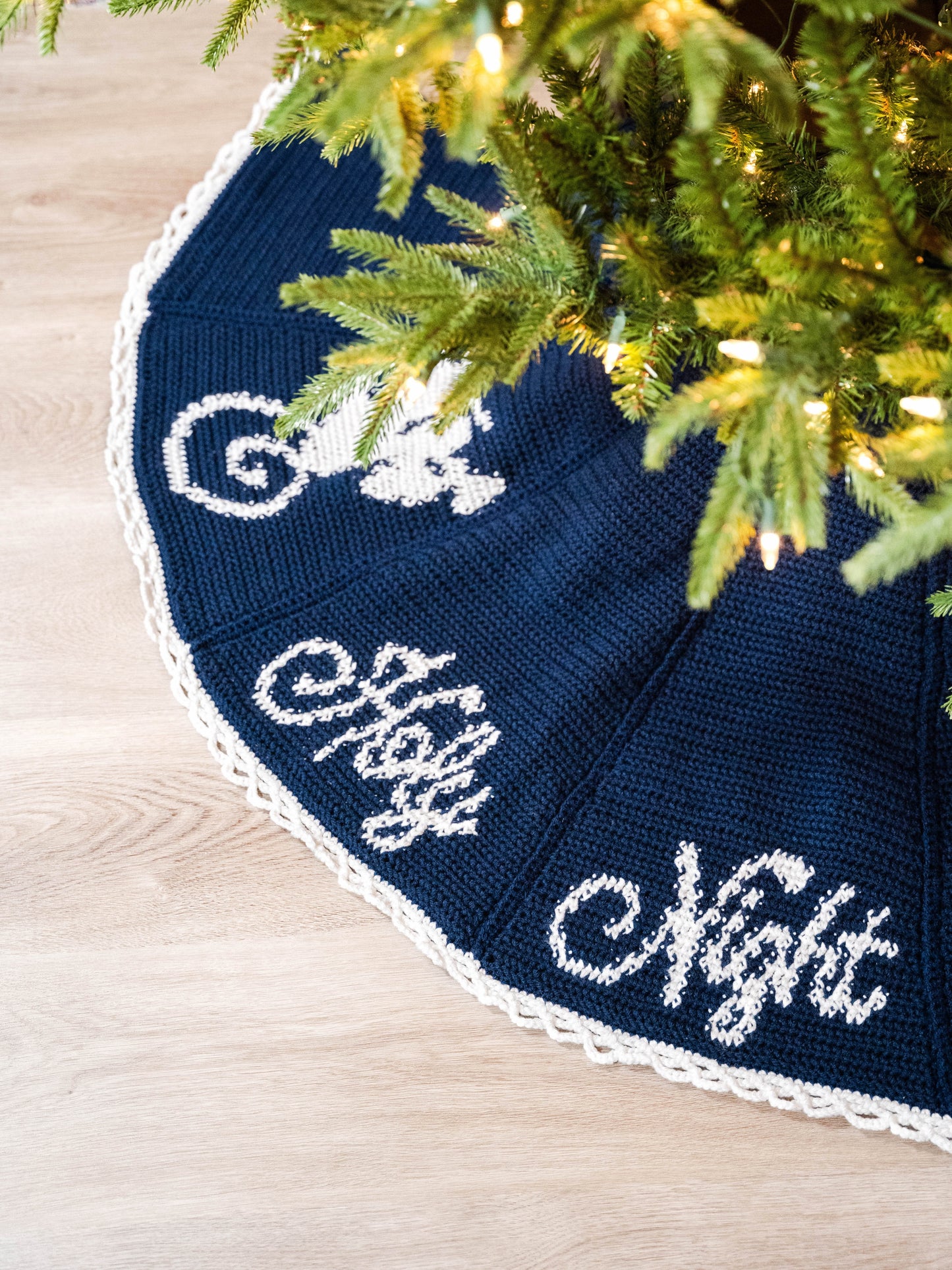 Nativity Tree Skirt