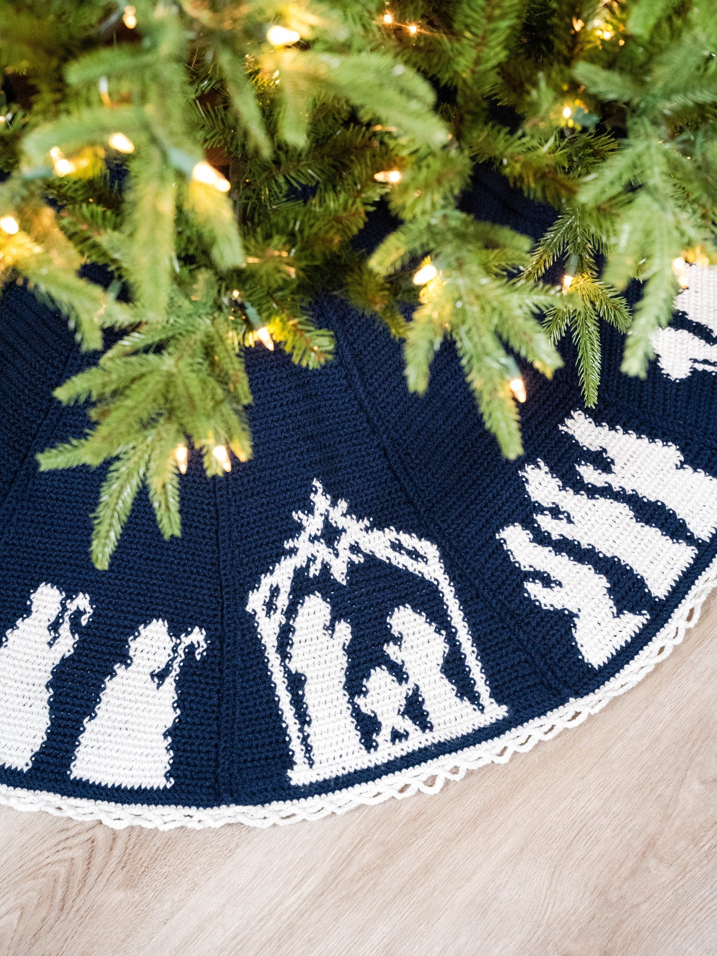 Nativity Tree Skirt