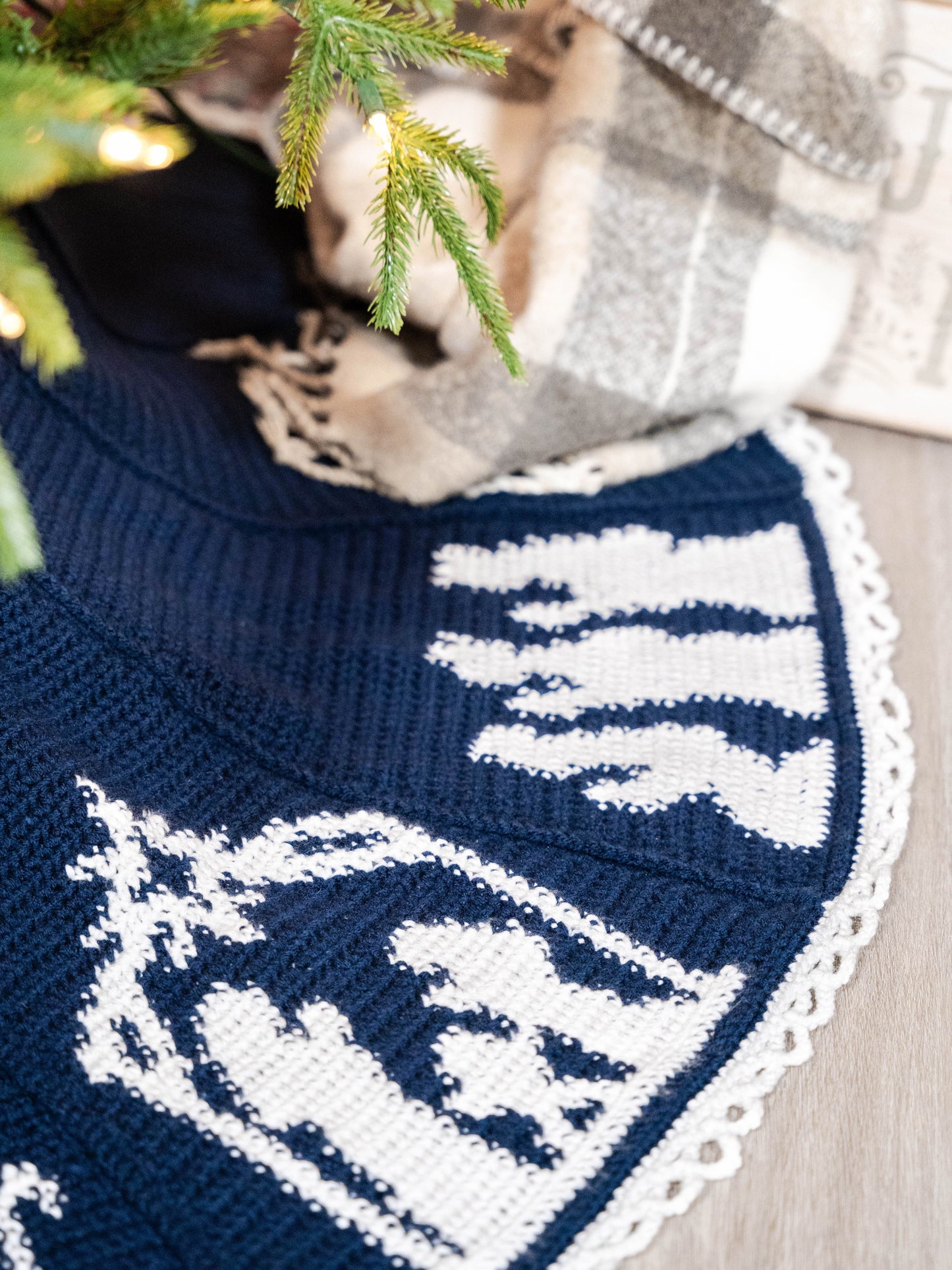 Nativity Tree Skirt