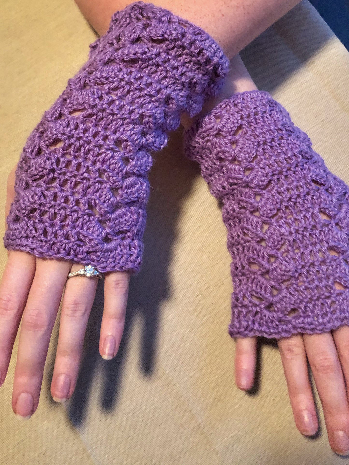 Rustic Lace Gloves | Alpaca and Silk